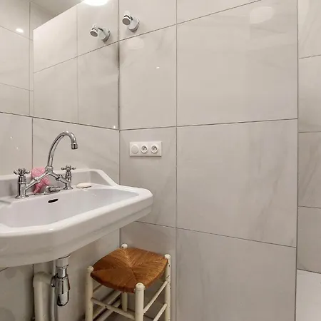 4 Bedroom In Appartamento *